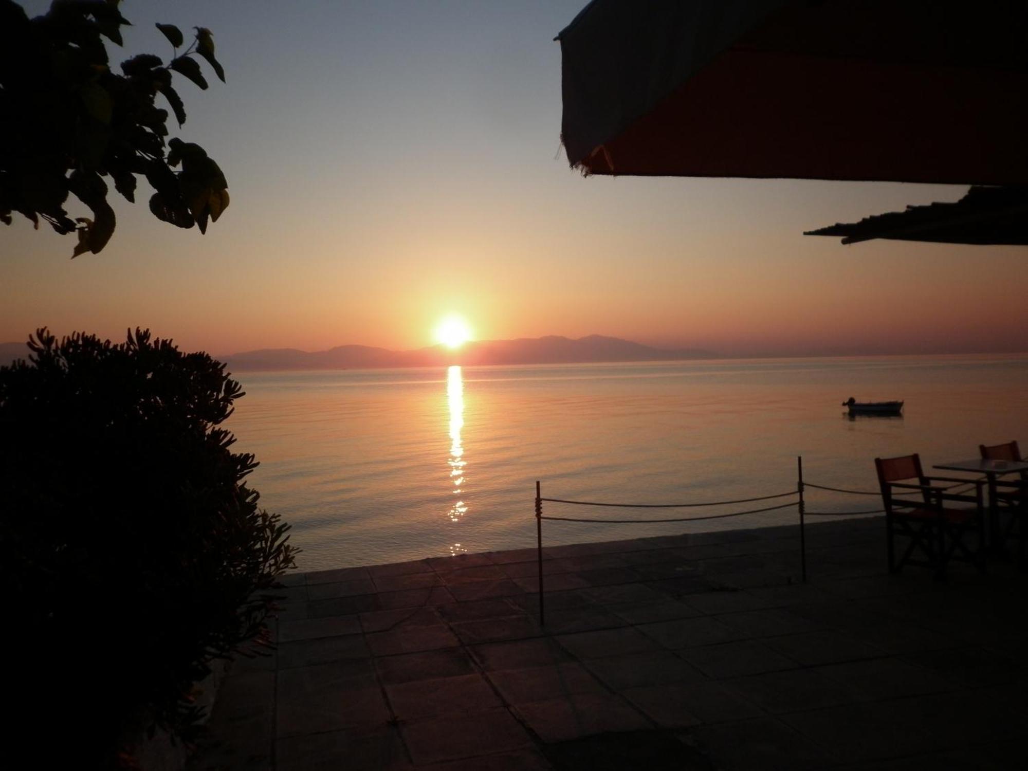 Akri Rooms Ακράτα Εξωτερικό φωτογραφία